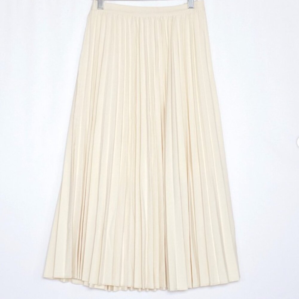 Little White House Pleated Cream Skirt small